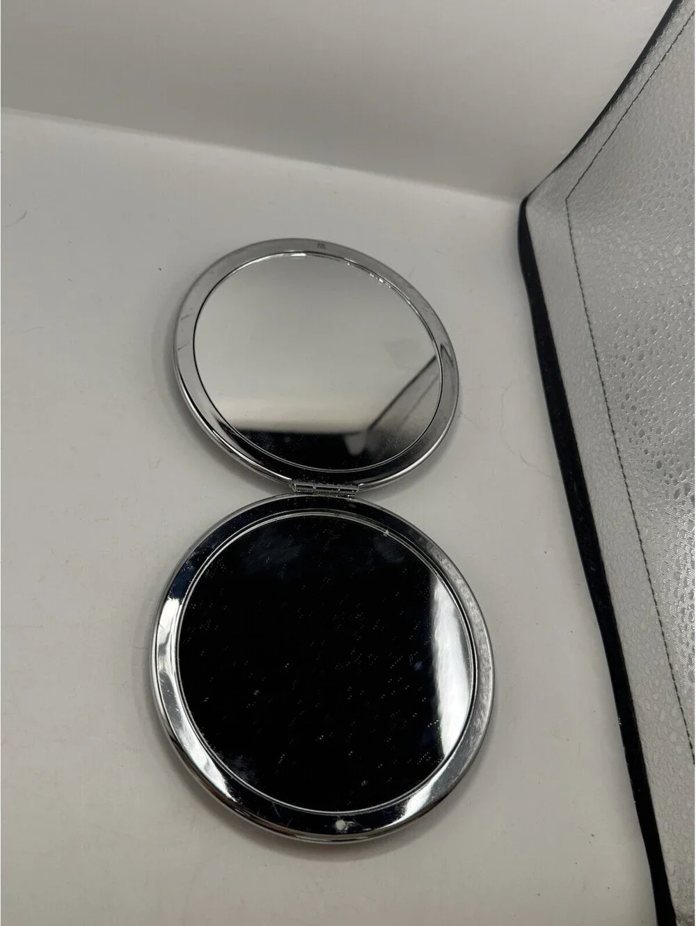 Brighton Ferrara Round Compact Mirror Dual Preowned